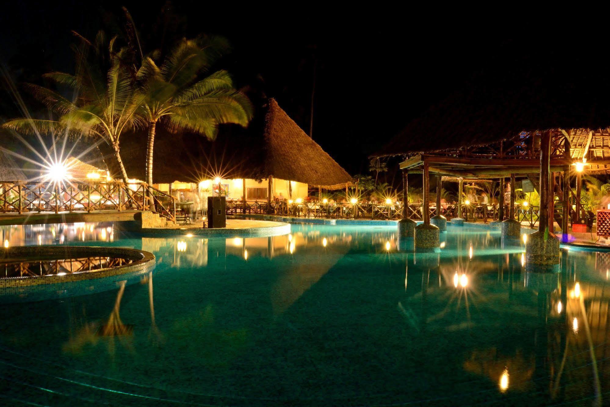 פוואני מצ'אנגני Ocean Paradise Resort & Spa מראה חיצוני תמונה